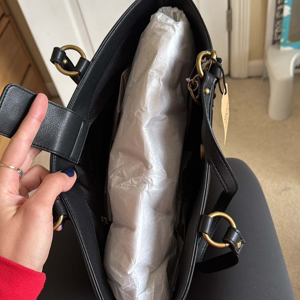 Frye and Co Leather Tote Bag - Picture 3 of 4